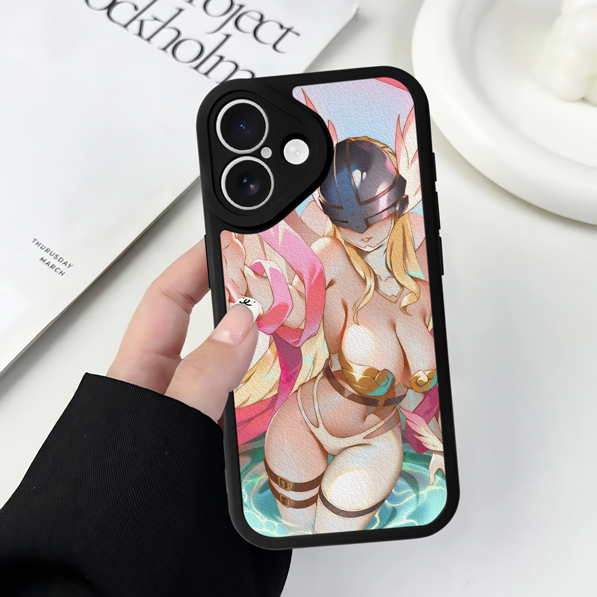 （画像用） Digimon デジタルモンスター/デジモン 【iPhone 16シリーズ対応】シリコンスマホケース（レザー調） 材質：シリコン
